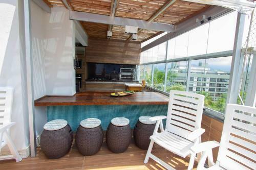 Apartamento Duplex Na Riviera � 70m Da Praia E Pr�ximo Ao Shopping.