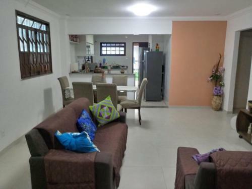 Linda Casa De Veraneio