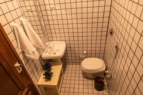 Hostal Pousada Para�so Dos Guimar�es