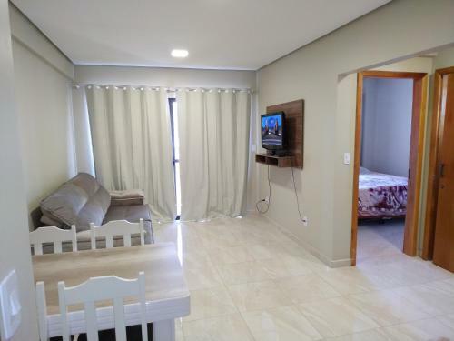 Apartamento Edif�cio Louise ? Apto 202