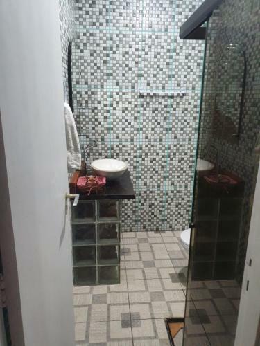 Apartamento Inteiro. Pompeia. 100mts Da Praia.