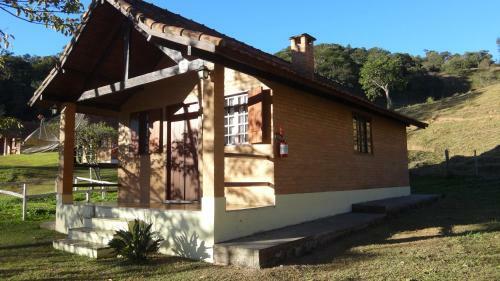 Hostal Pousada Colar de Ouro Chal�s