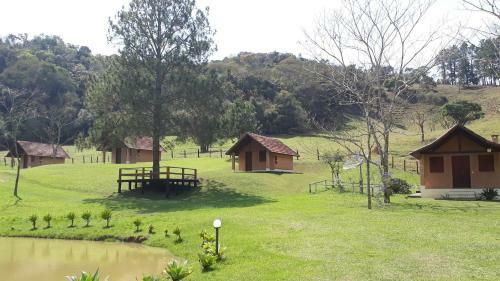 Hostal Pousada Colar de Ouro Chal�s