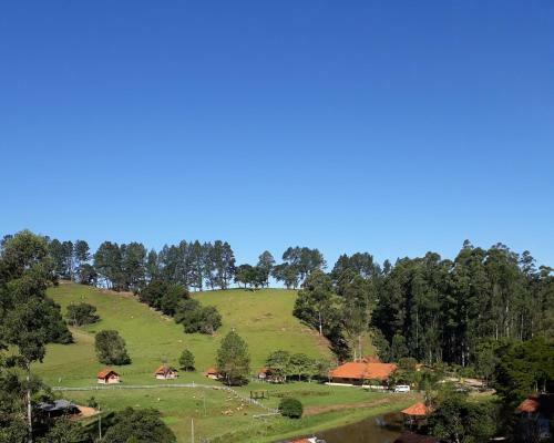 Hostal Pousada Colar de Ouro Chal�s
