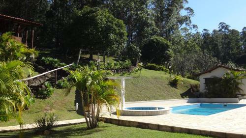 Hostal Pousada Colar de Ouro Chal�s
