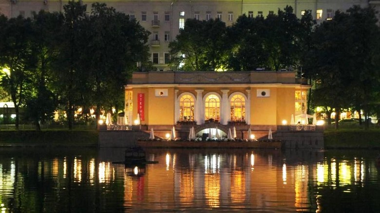 Souvenir Hostel