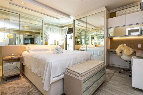 Apartamento Moderno, Espa�oso Com Localiza��o Privilegiada Ca21