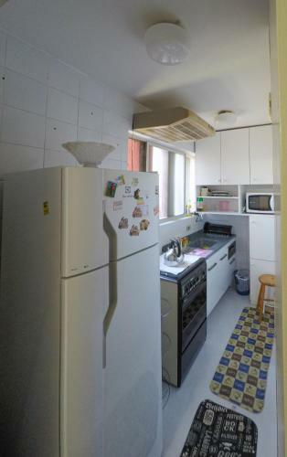 Apartamento Apto Bem Localizado Com Tv E Ar Condicionado