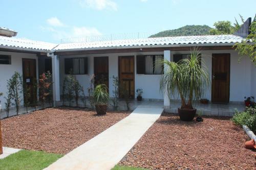 Hostal Casamar Hostel E Camping Guaruj�