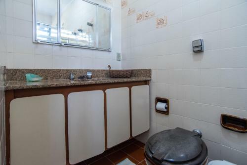 Casa Grande E Iluminada Com Piscina No Guaruj�