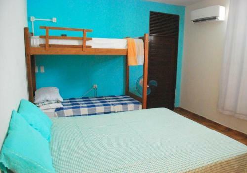 Hostal Regiane Beach Pousada Hostel