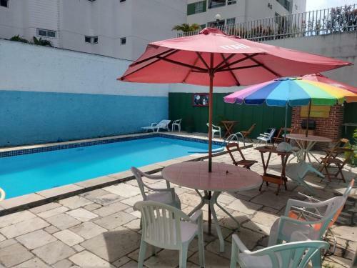 Hostal Regiane Beach Pousada Hostel