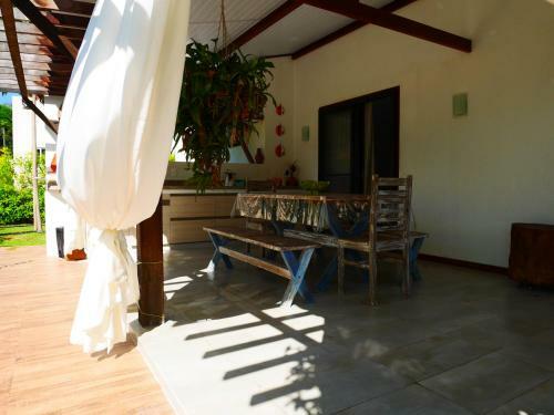 Luxury Villa - Madeiro