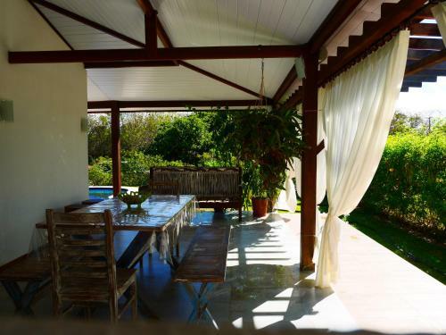 Luxury Villa - Madeiro