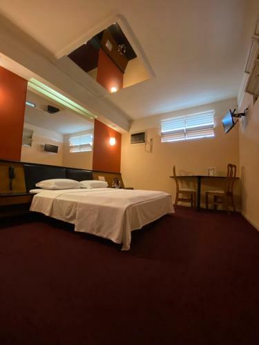 Hotel Dreams Motel