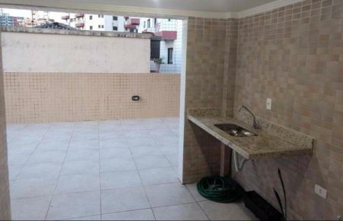 Apartamento Na Ocian 100m Da Praia.