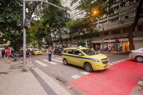 Apartamento Artes de Copa - Conforto, Aconchego E Praia!