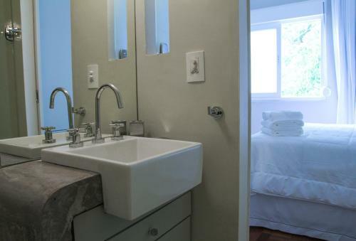 Rio5 Stylish Apartment Ipanema
