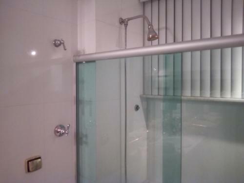 Apartamento Copacabana 3 Quartos Com Ar Cond Garagem A 2 Qds Da Praia