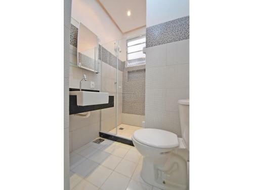 Apartamento Studio Para Temporada Com Vista Lateral Para O Mar!