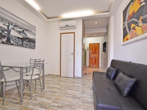 Apartamento Studio Para Temporada Com Vista Lateral Para O Mar!