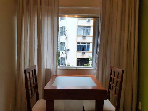 Apartamento Santa Clara de Copacabana, Pertinho Da Praia!