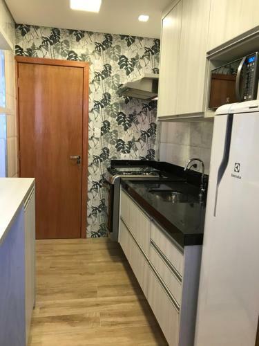 Apartamento Liberdade 1 Qt + Sof� Cama - 200m Metr�. Novo!