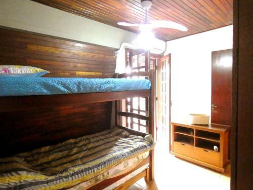 Guaec�, Casa Com Wi-fi E Lazer A 60 Metros Da Praia