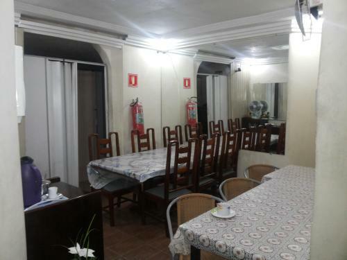 Hostal Hospedagem Adilson Praia. S�o Vicente Sp