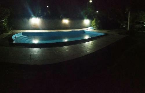 Casa de Campo Com Piscina Na Praia Em Mariscal-sc - Um Ref�gio