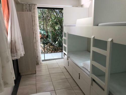 Dax Bombinhas Hostel