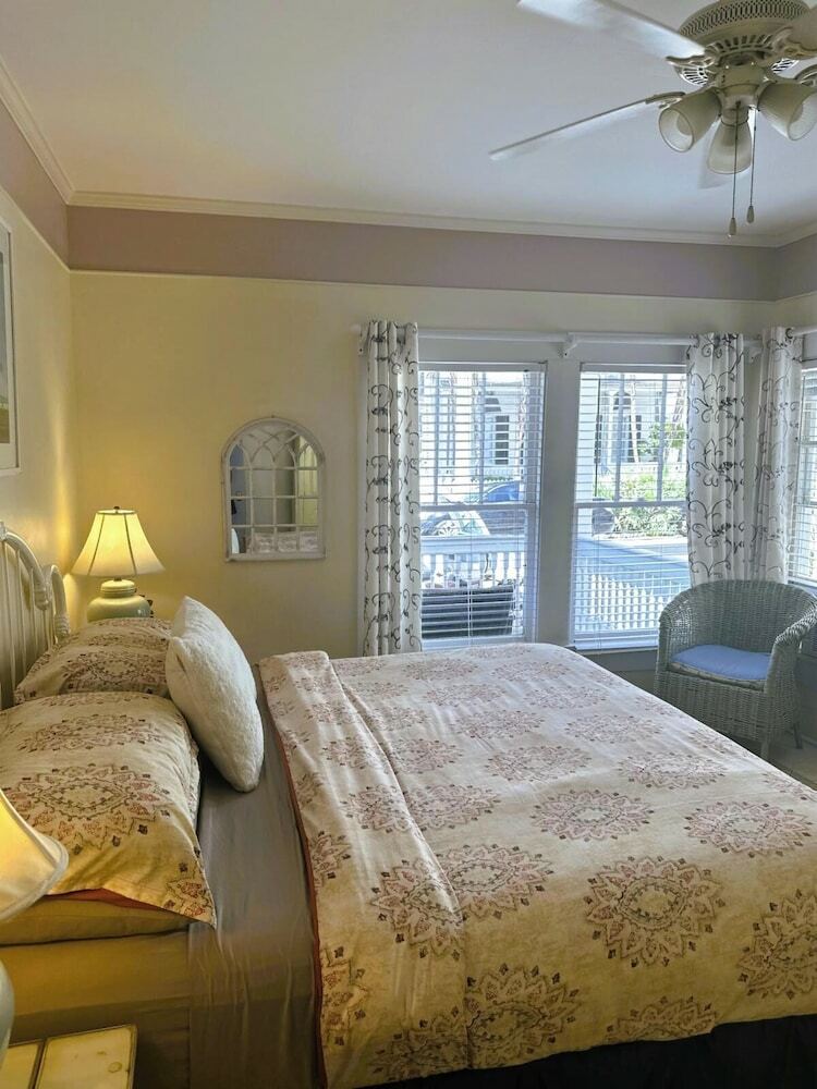 Hotel Heron House Court