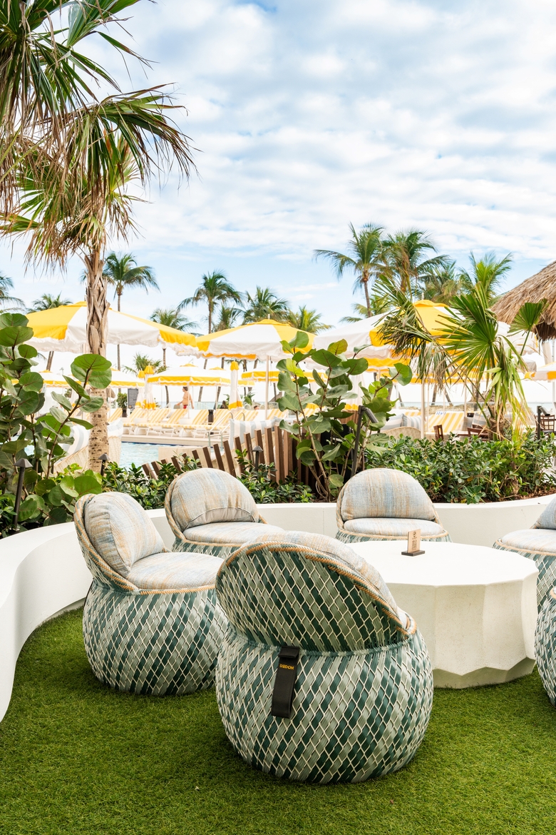 Hotel Newport Beachside Resort