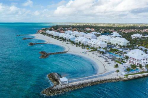 White House - Exclusive Luxury Beachfront Villa - Private White Sand Beach