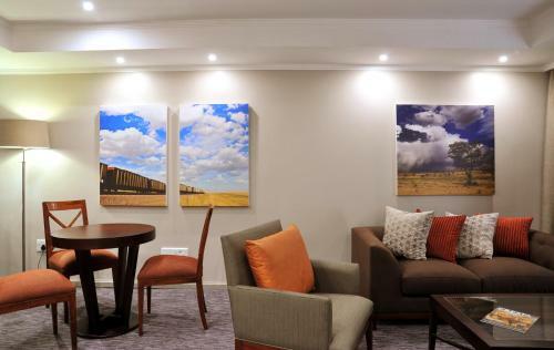 Cresta Mahalapye Hotel