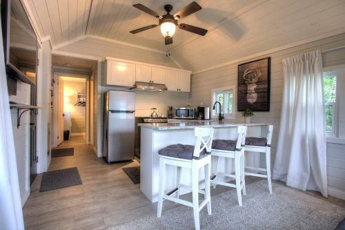 Hotel Somerset Lakeside Resort