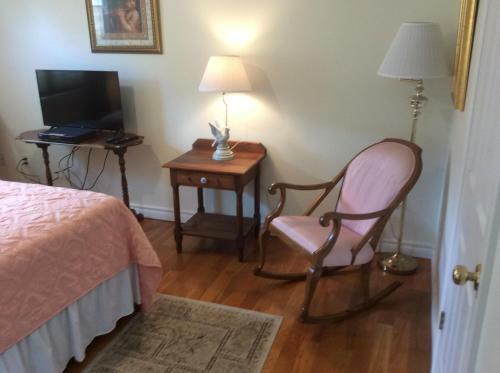 Main Street Caygeon B&B