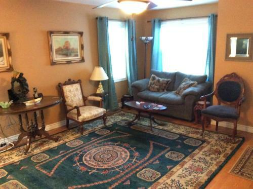 Main Street Caygeon B&B