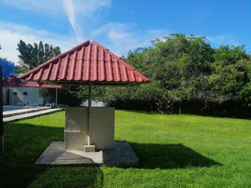 Hotel Tur�stica Laguna Encantada