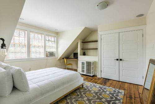 Downtown Hfx Heritage Home With Luxury Finishes