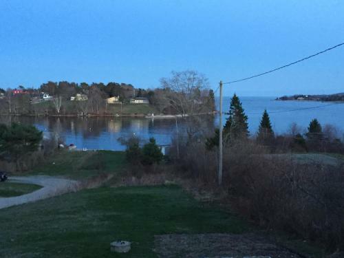 Clothesline B&B In Hubbards Cove