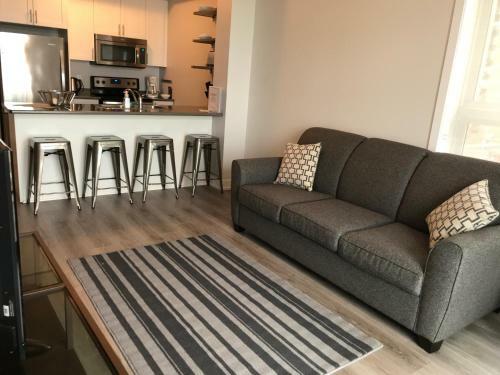 Apartamento Modern Condo With Lake Views