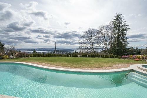 Spectacular, Water View Villa!