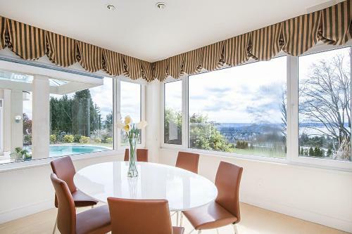 Spectacular, Water View Villa!