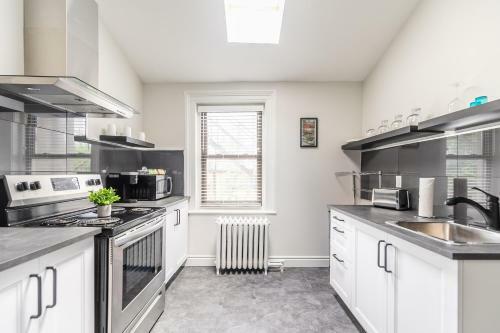 Stunning 1br - Boutique Apartment - Prime Location!