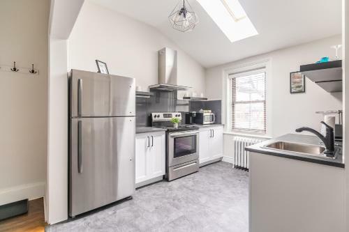 Stunning 1br - Boutique Apartment - Prime Location!