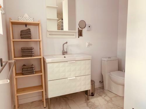 Apartments Near Montreal?s Metro Frontenac