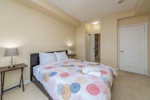 Apartamento Panoramic View 2br & 2bth - Opp Square One Mall