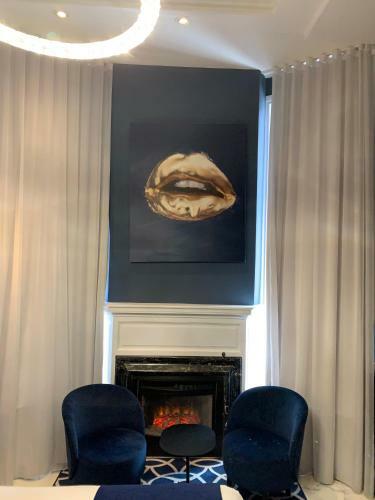 Hostal Room In Bb - Concordia Studio Renting, Basement