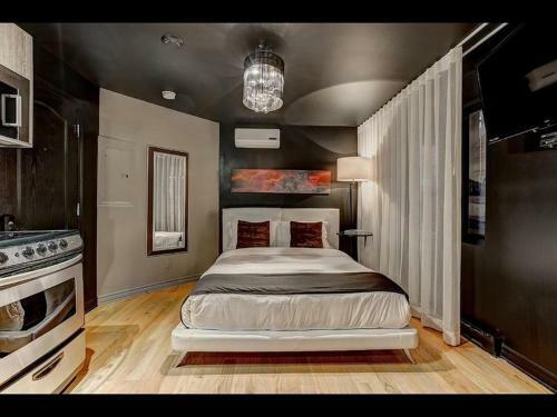 A Design Studio In Golden District Mcgill Downtown